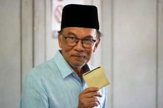 Potret Anwar Ibrahim (dok. AP Photo/Vincent Thian)